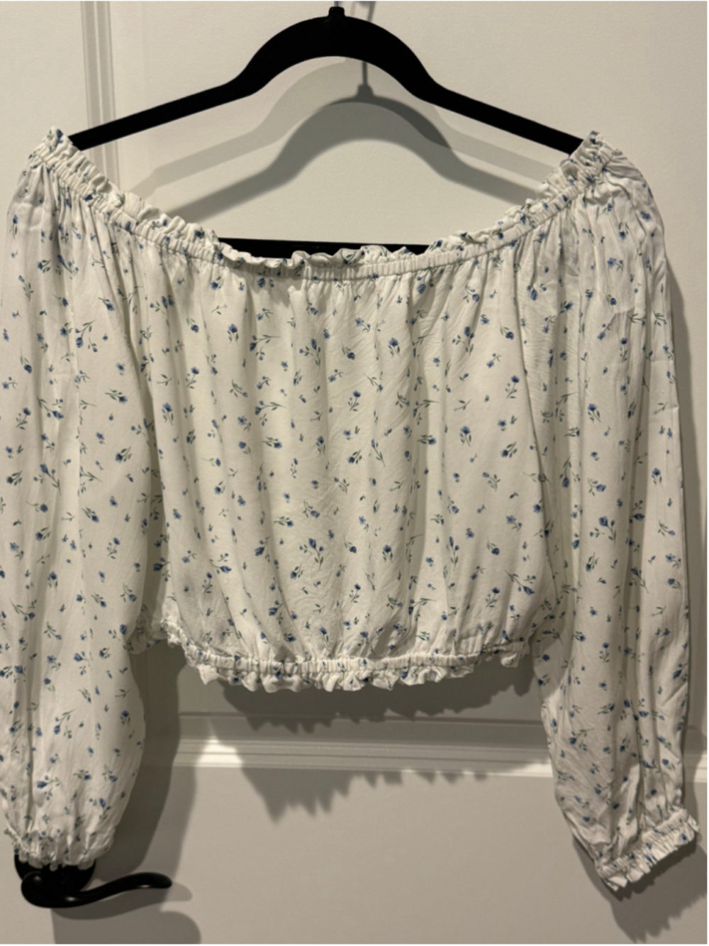 Women's H&M Floral Off-Shoulder Crop Peasant Blouse White Blue Size S